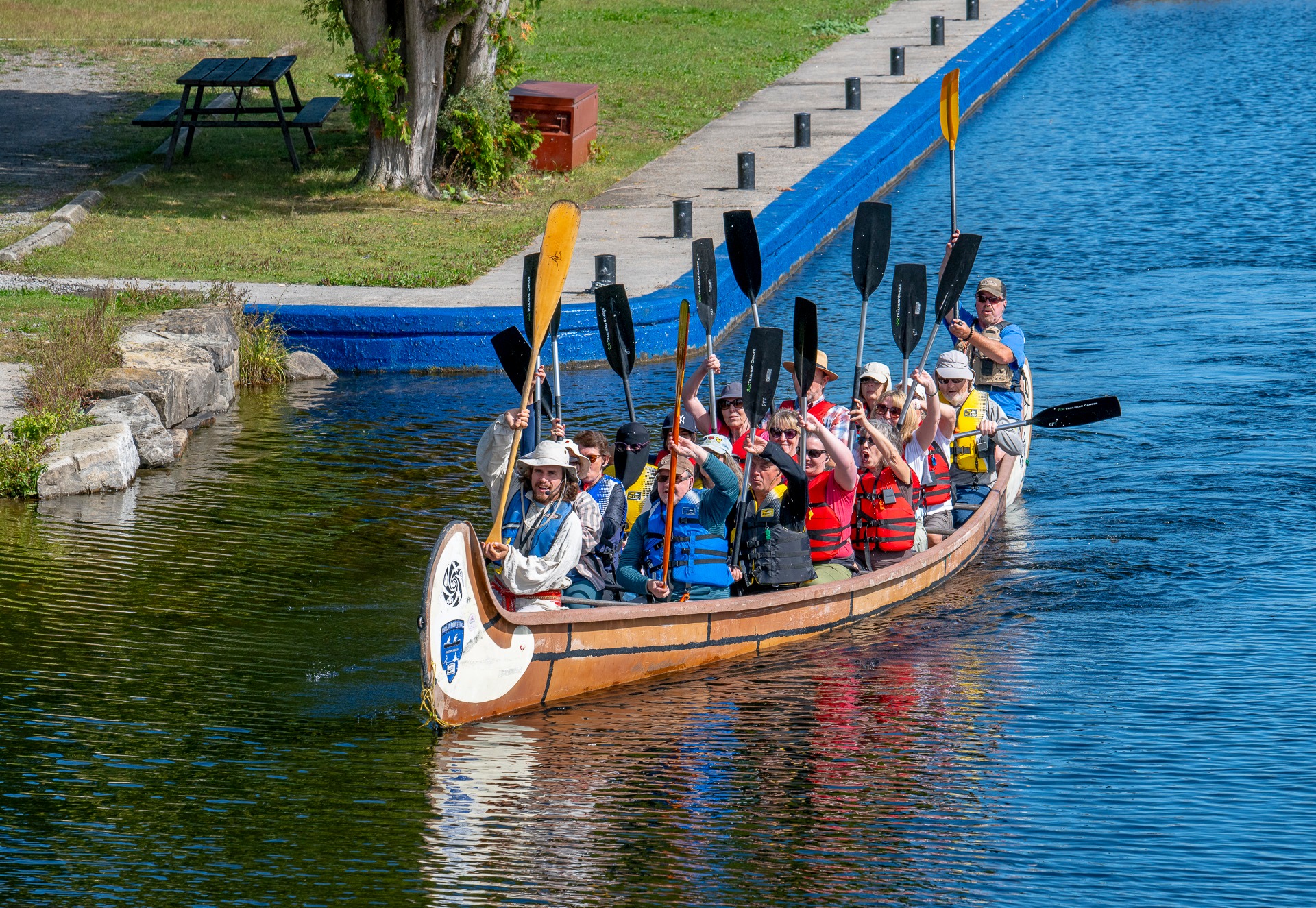 Voyageur Salute